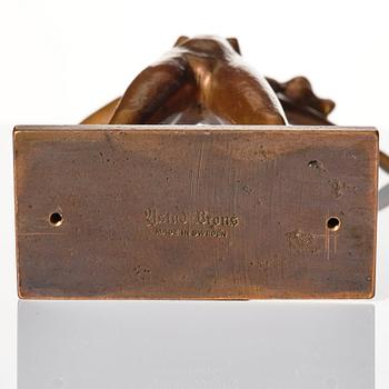 Stig Blomberg, 'Fritidsflickan', a bronze sculpture, Ystad Brons, Sweden.