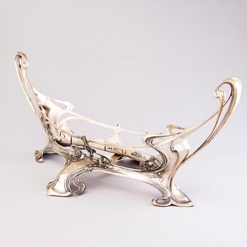 KUKKAMALJA, hopeoitu, art nouveau, 1900-luvun alku.