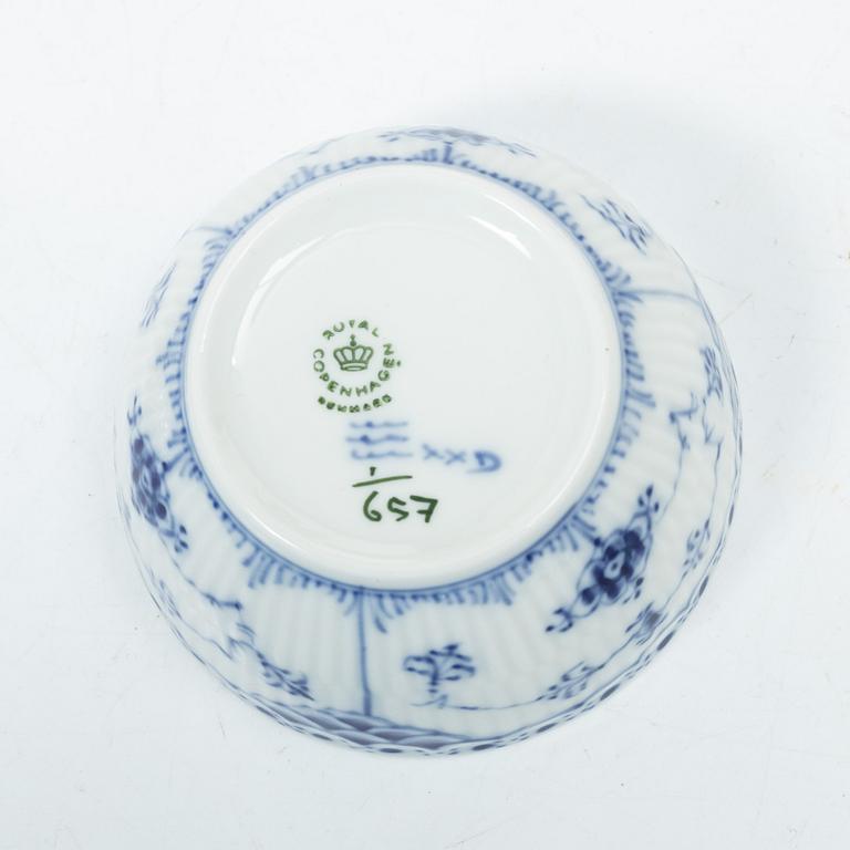 Royal Copenhagen, Service pieces, 16 pcs, Musselmalet, mostly from the second half of the 20th century.