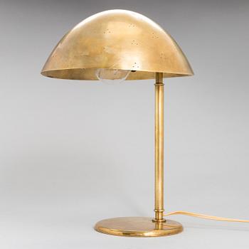 PAAVO TYNELL, A mid 20th century '9202' table lamp for Taito. Finland.