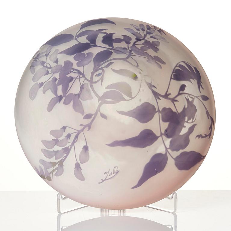 Emile Gallé, an Art Nouveau cameo glass table lamp, Nancy, France, post 1904.