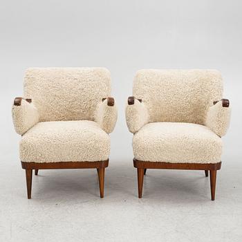 A pair of Swedish Modern chairs, mid 20th Century.