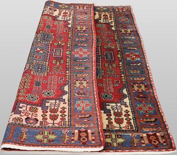 A Nahavand carpet, 202 x 130 cm.