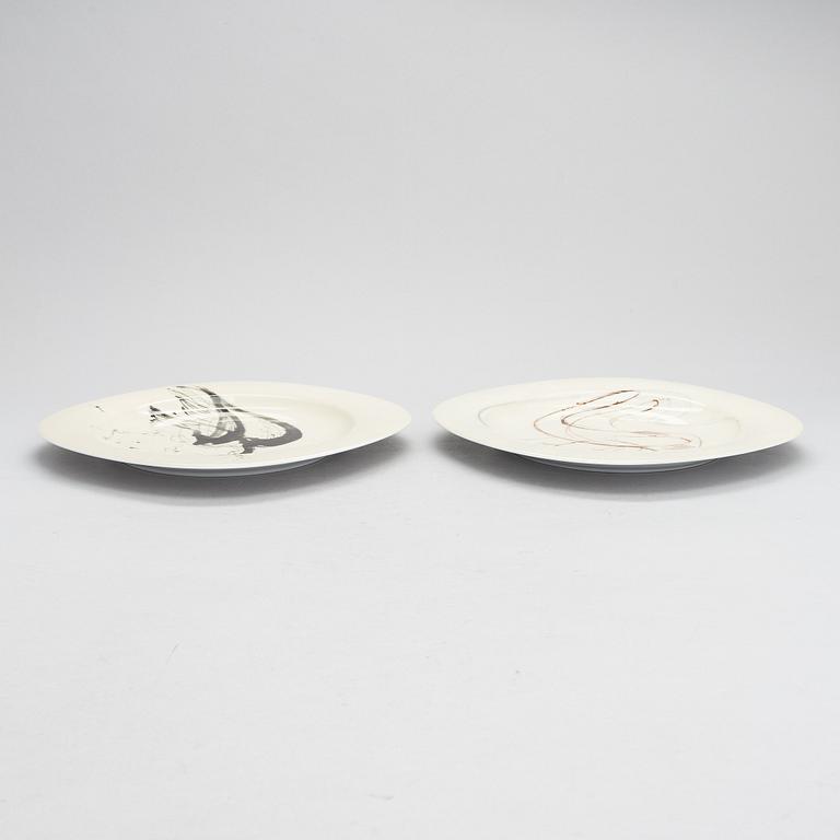 Timo Sarpaneva, fat, 2 st, porslin, "Suomi Jubileumsedition" Rosenthal, Studio-line 2001.