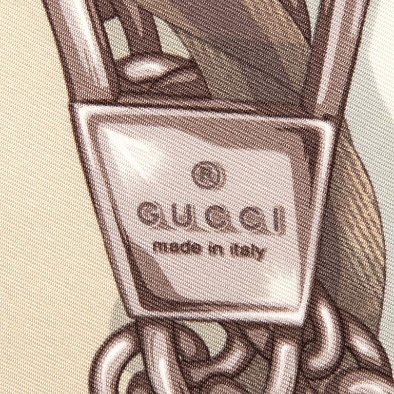 Gucci,.