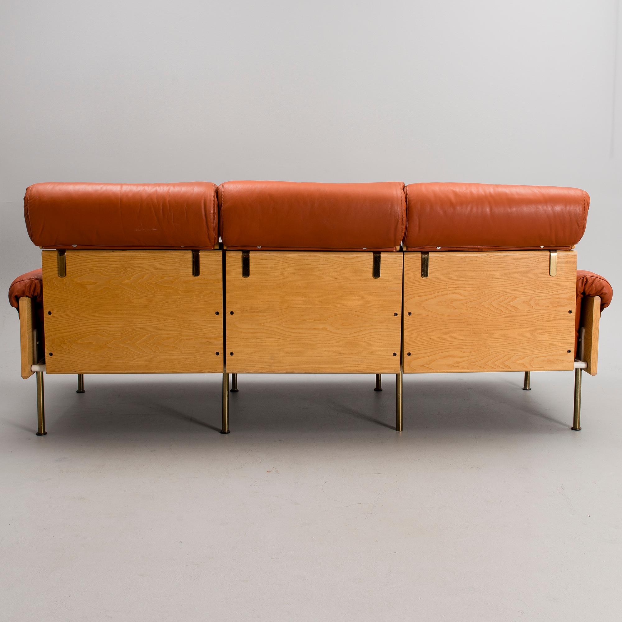 YRJÖ KUKKAPURO "ATELJEE" SOFA AND EASY CHAIR, manufactured by Haimi 1970's. Designed 1963.