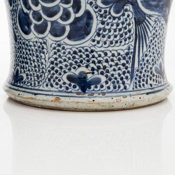 A pair of Kangxi style vases, China, 19th century.