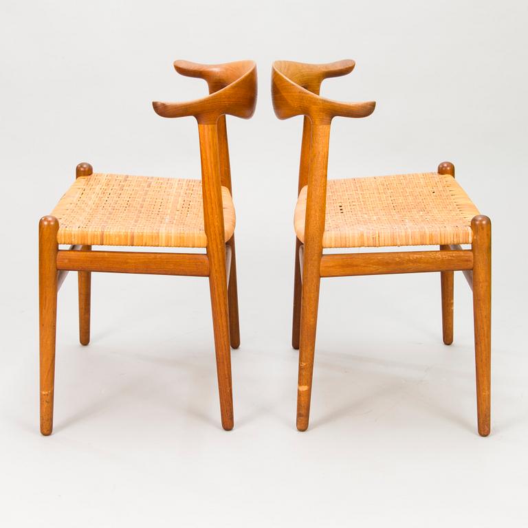 HANS J WEGNER, TUOLEJA, 5 kpl, "Cowhorn Chair", malli JH-505, Johannes Hansen, Tanska 1950-60. Malli muotoiltu 1952.