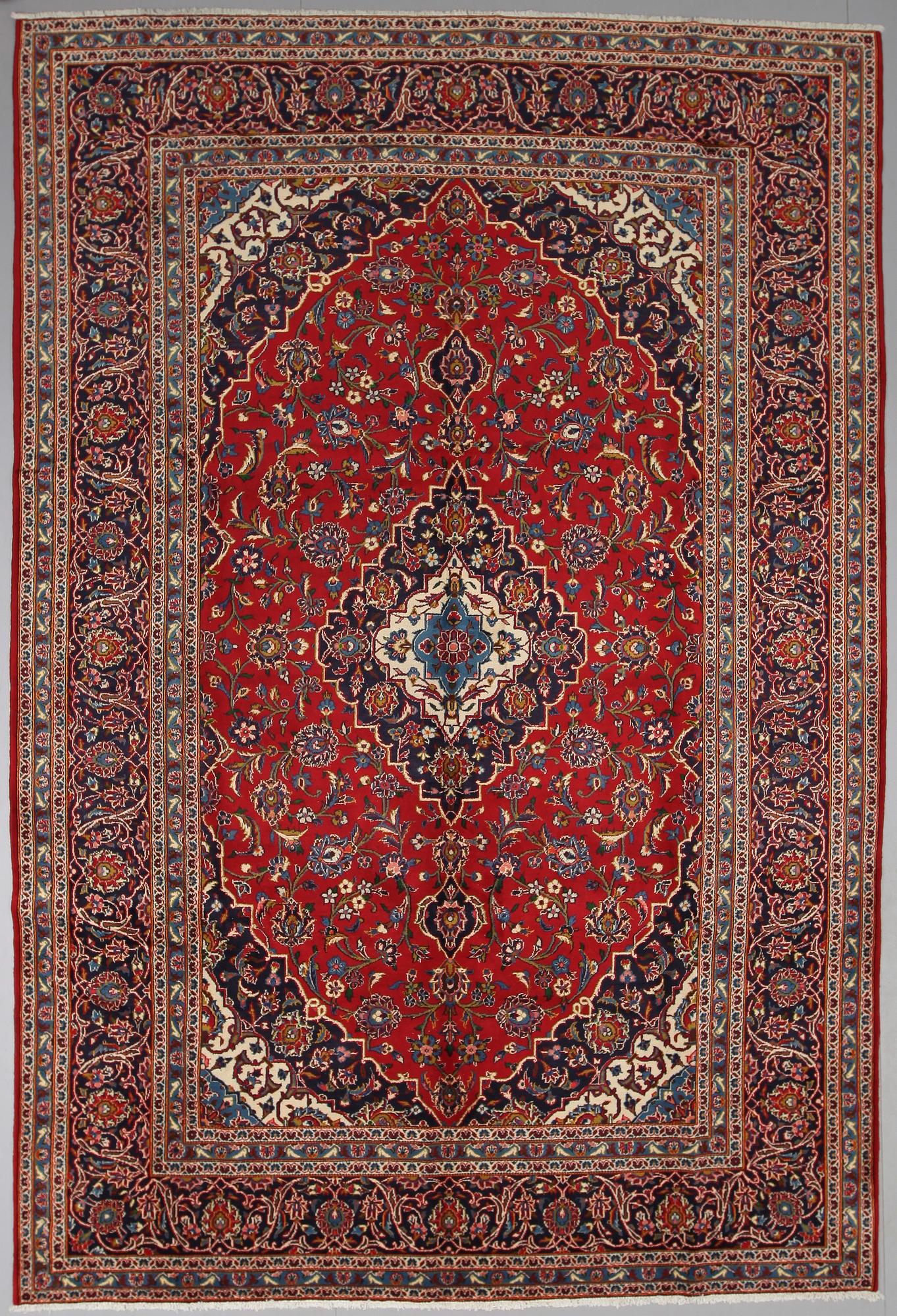 MATTA, Keshan, ca 365 x 250 cm.