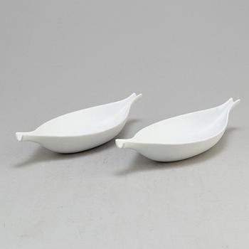 Two plus two stoneware bowls, 'Veckla' and 'Reptil", by Stig Lindberg, Gustavsberg, second half of the 20th century.