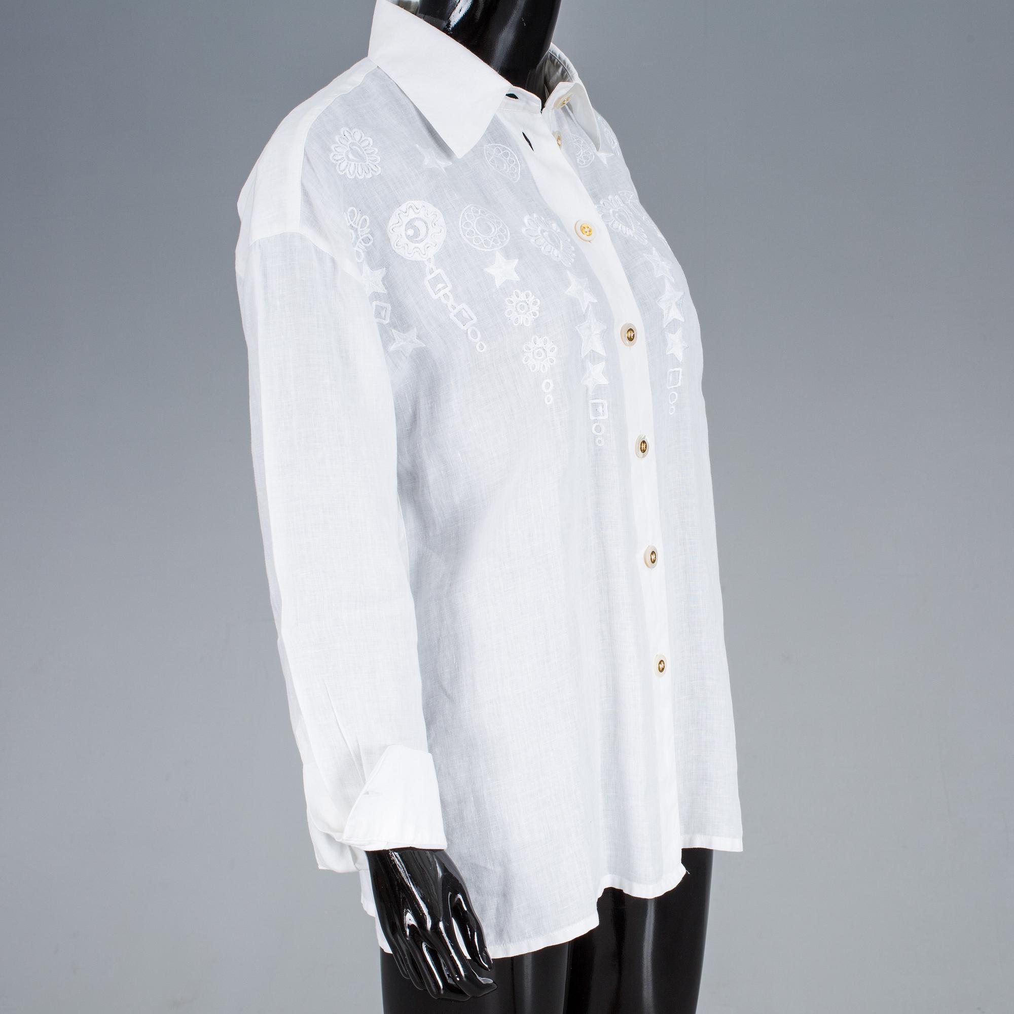 BLUS, Escada.