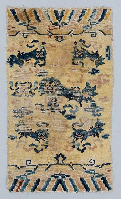 RUG, antique Ningxia, China. 150 x 83 cm. Late Qingdynasti (1644–1911).