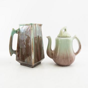 Jugs and vase, 4 dlr, early 20th century.