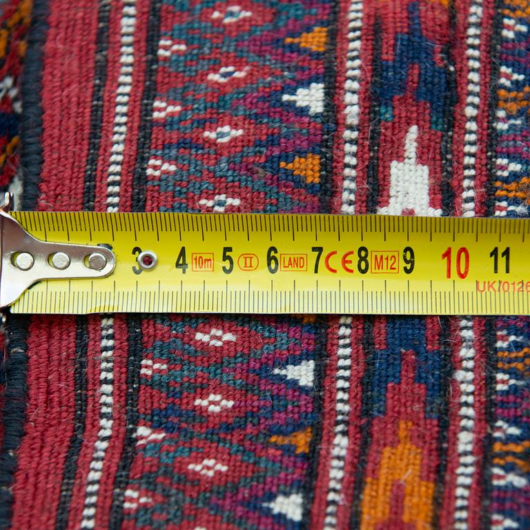 MATTOR 2 ST, Afghan, Old. Ca 185x133 cm och 200x124 cm.