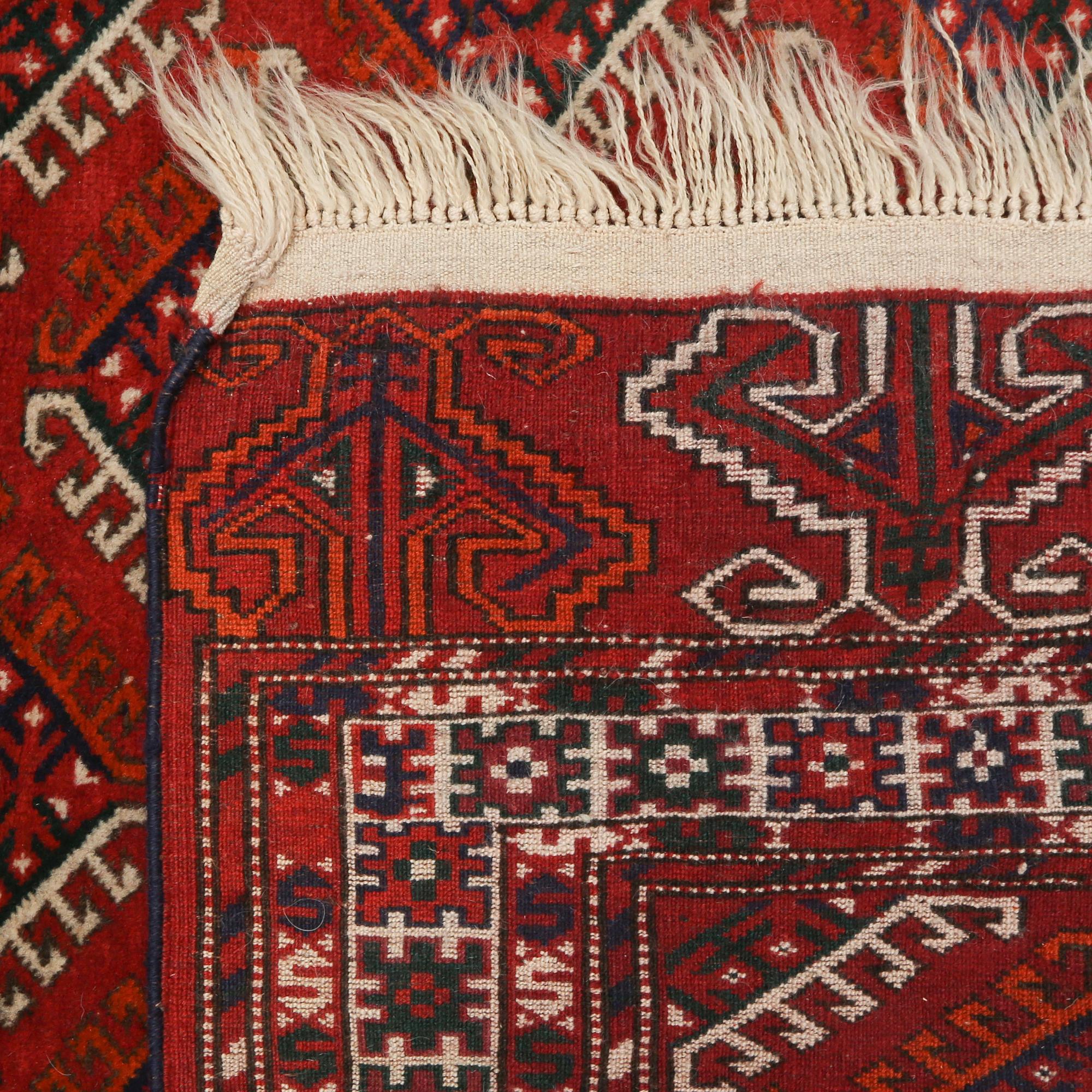MATTA, troligen Ryssland, old, ca 204 x 130 cm.