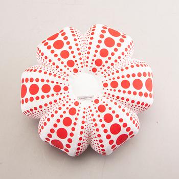 Yayoi Kusama, efter objekt/multipel Dots obsession 2004.