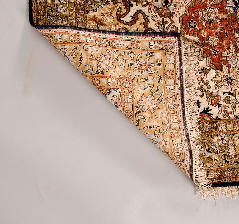MATTA, silke, Qum, Iran 1960-70-tal. 156x108 cm.