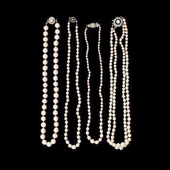 COLLIER, 4 st, odlade pärlor, lås i silver.