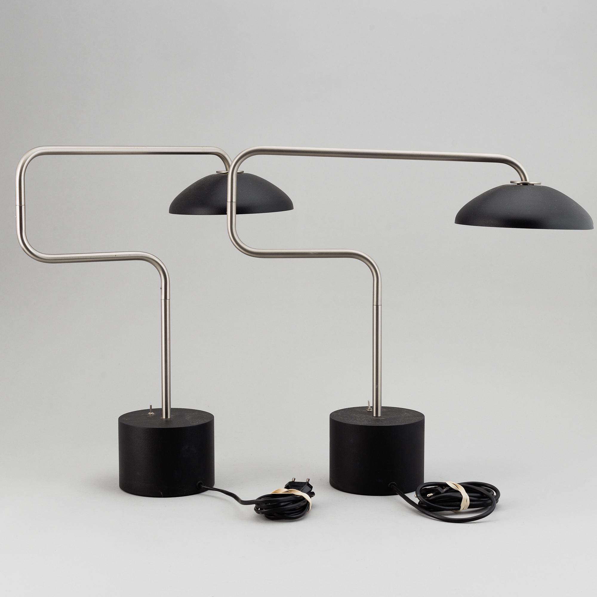 A pair of 'Suma' table lamps by Santa & Cole.