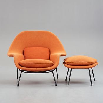 Eero Saarinen, "Womb chair", fåtölj med fotpall, sannolikt licenstillverkad för Nordiska Kompaniet 1960-tal.