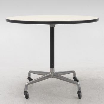 A table from the series "Action Office", Herman Miller.