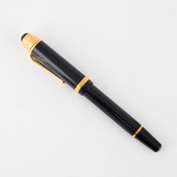 Mont Blanc, Writers Edition Voltaire, Limited Edition Fountain Pen.