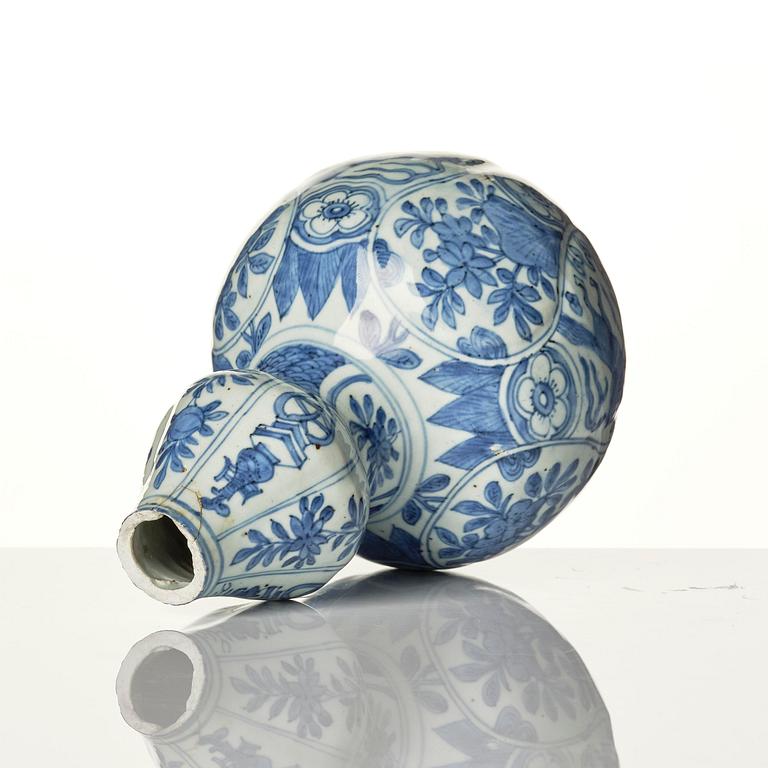 A blue and white 'flying horses' vase, Ming dynasty, Wanli (1572-1620).