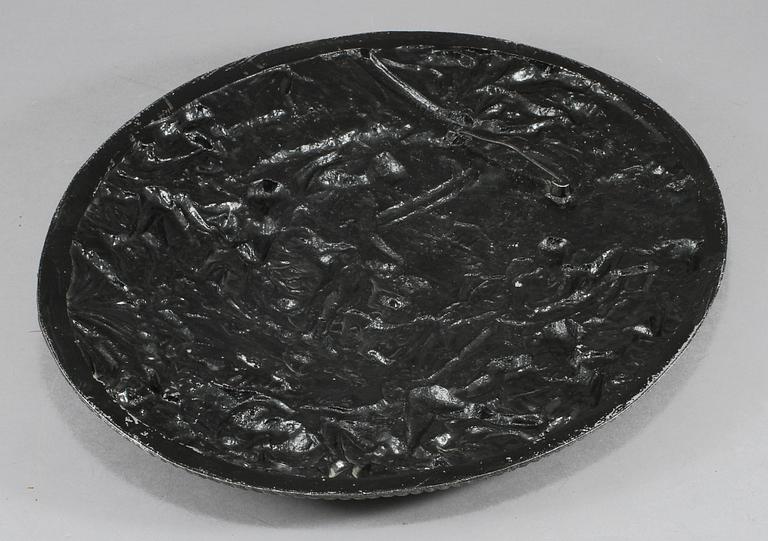 DEKORSKÖLD, metall, efter C H Norrström, 1900-talets andra hälft.