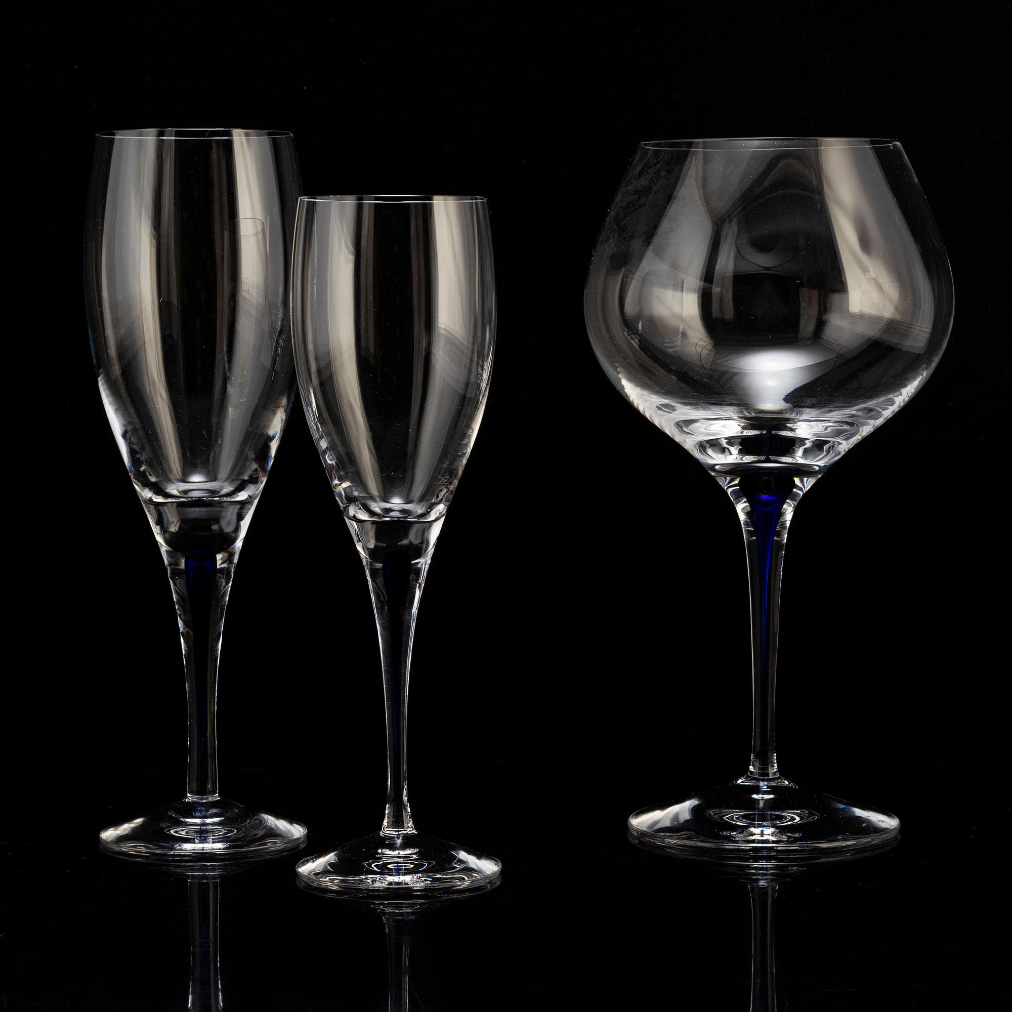 ERIKA LAGERBIELKE, 28 delar, glas, "Intermezzo", Orrefors.