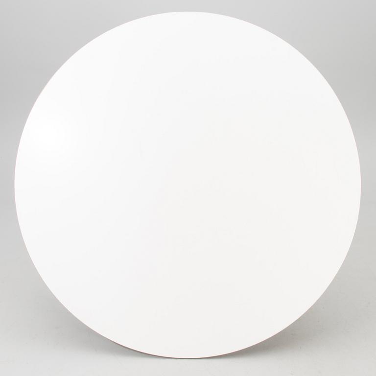 dinner table A826 for Fritz Hansen, 1983.