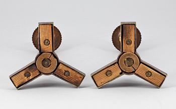 LJUSSTAKAR, ett par, gjutjärn, senempire, 1800-talets mitt.