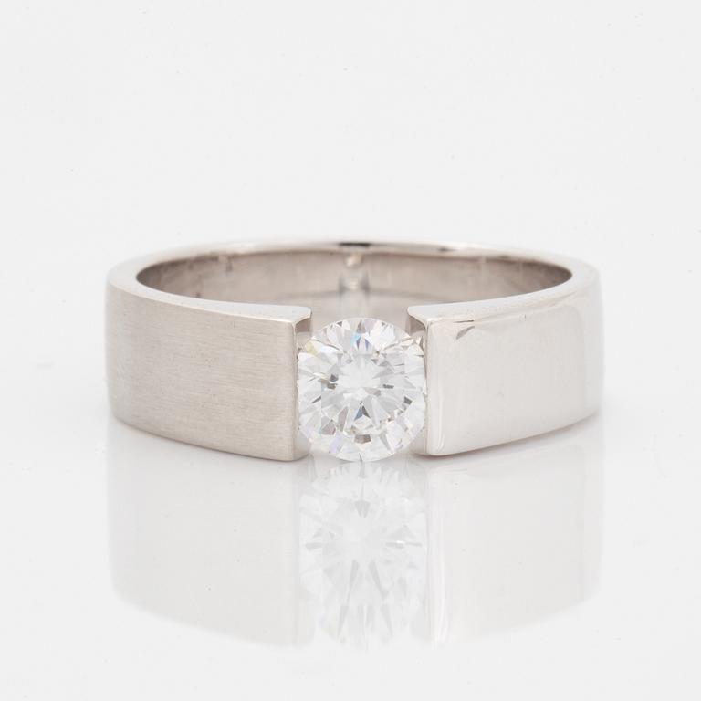 Ring, enstensring med  briljantslipad diamant 1,19 ct, med certifikat HRD.