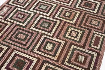 Ann-Mari Forsberg, a carpet, "Tvistrutan", flat weave, c. 275 x 195 cm, signed AB MMF AMF.