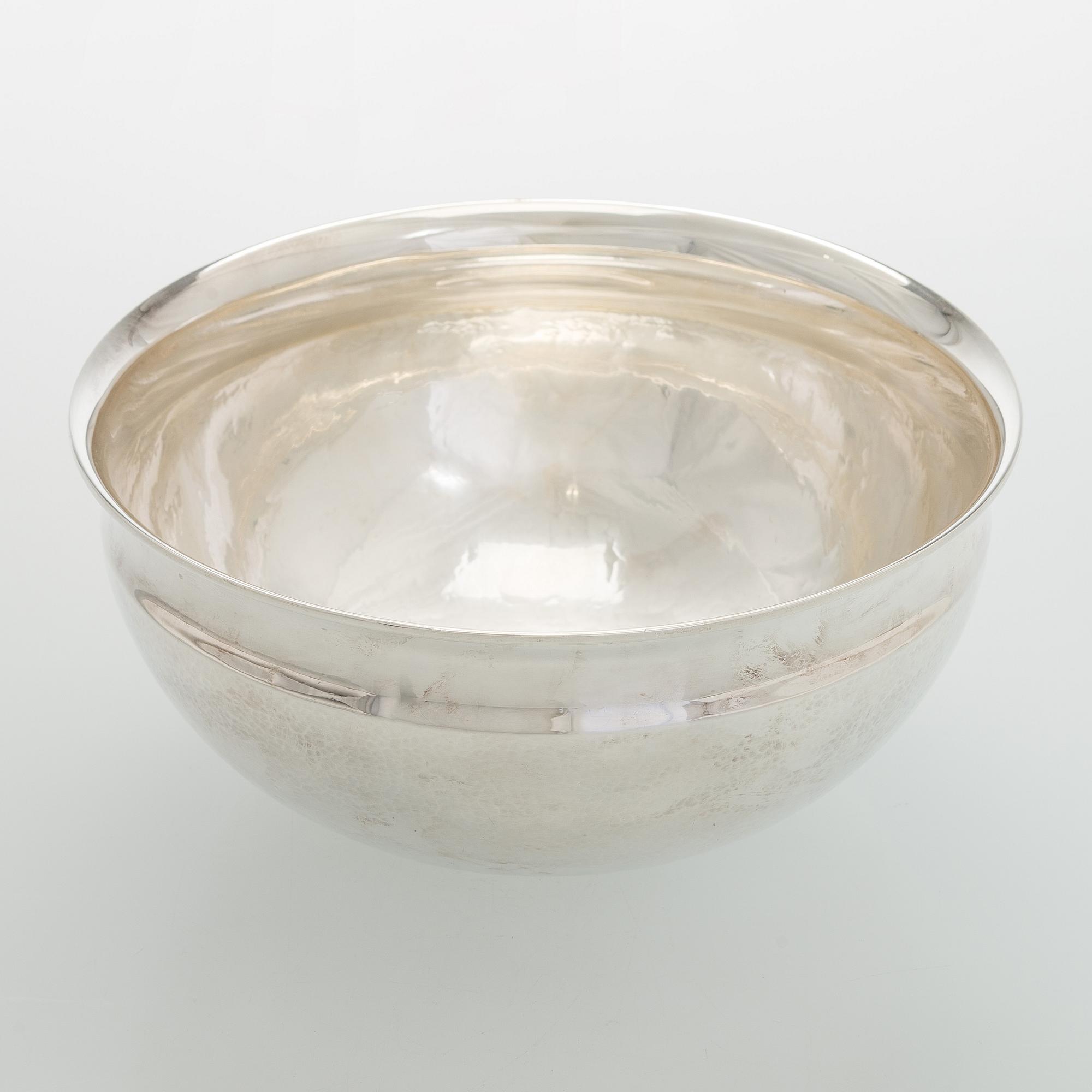 Tapio Wirkkala, a 'TW 341' silver bowl, Kultakeskus, Hämenlinna 1965.