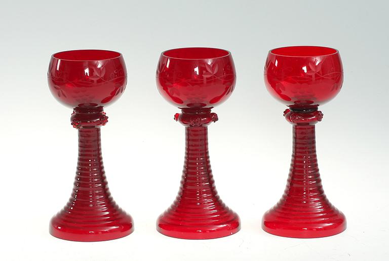 REMMARE, 12 st Böhmiskt glas, 1900-talets början.