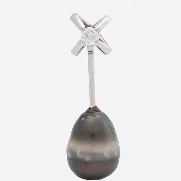 PENDANT 18K whitegold w 1 tahitian pearl and 1 brilliant-cut diamond.