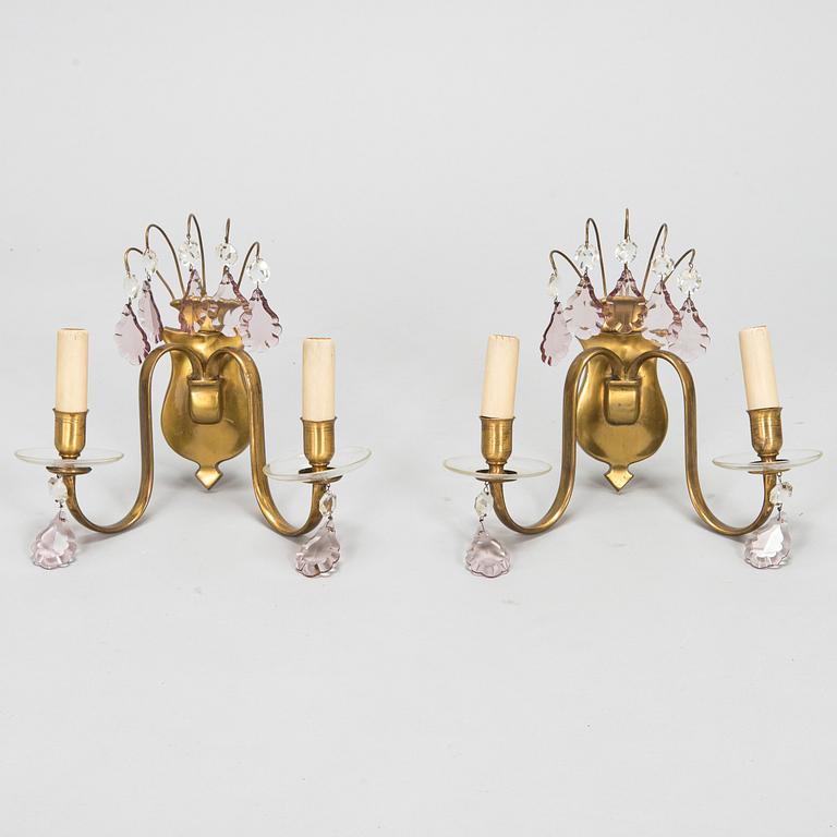 Paavo Tynell,  a pair of mid-20th century wall sconces '7151' for Taito Finland.