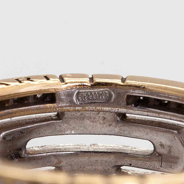 Bulgari, ring, "Parentesi", 18K guld och diamanter ca 0.25 ct totalt.