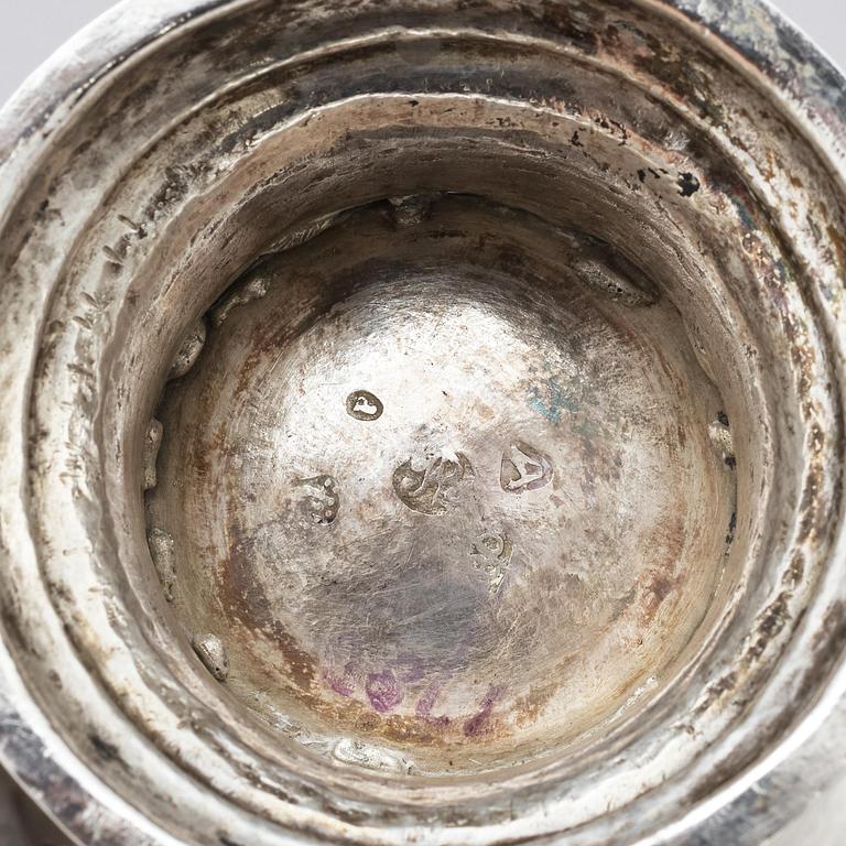 An 18th century silver beaker, unidentified makers mark.