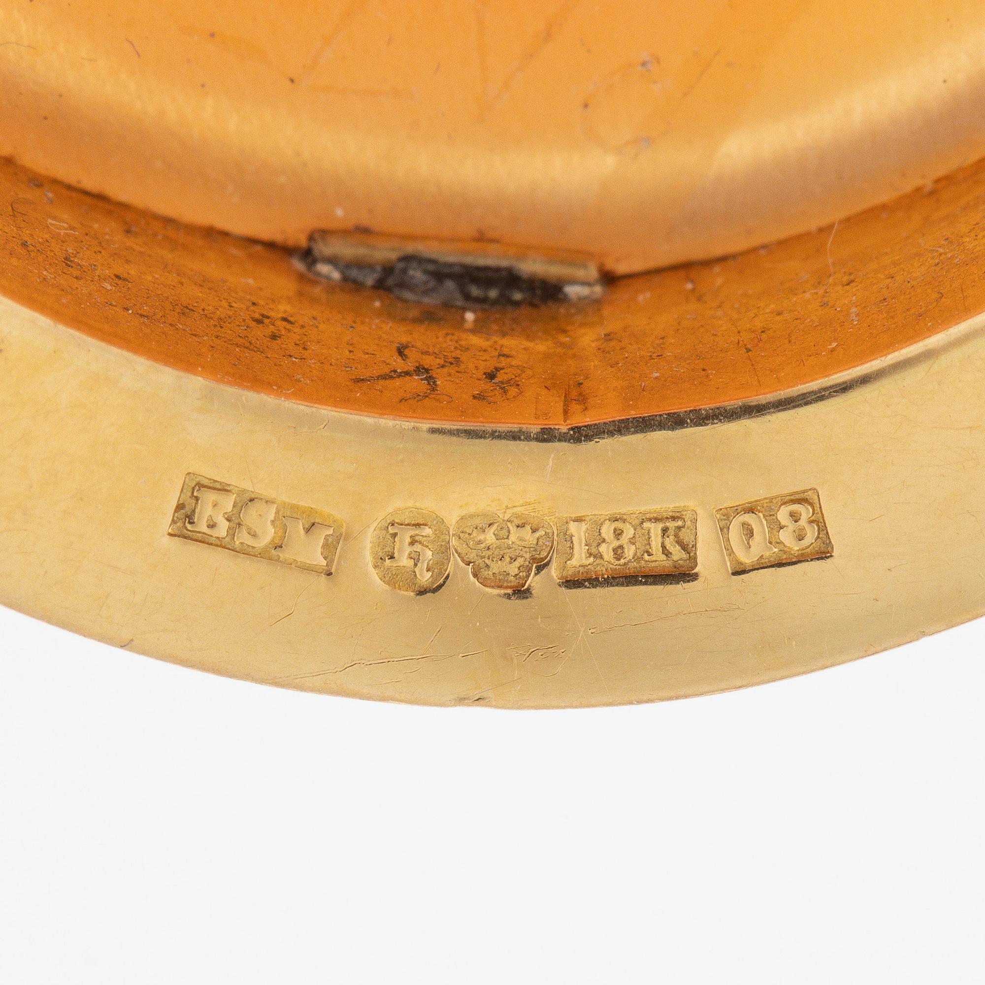 Brosch/hänge, 18K guld med snäckskalscamé.