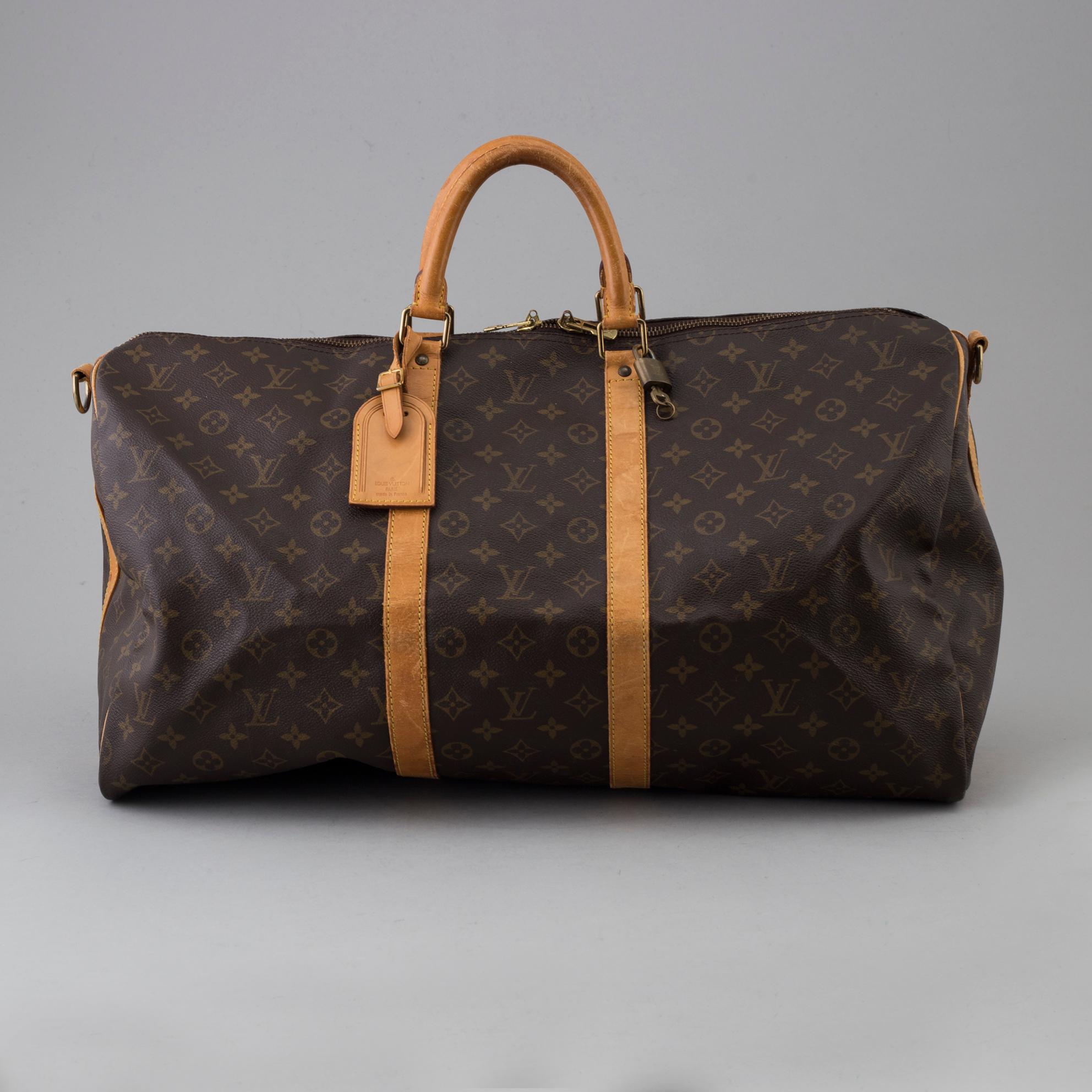 LOUIS VUITTON,.