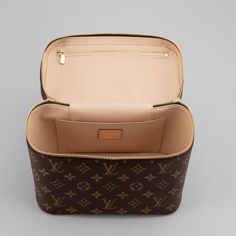 LOUIS VUITTON, a monogram canvas 'Nice BB' vanity case, 2017.