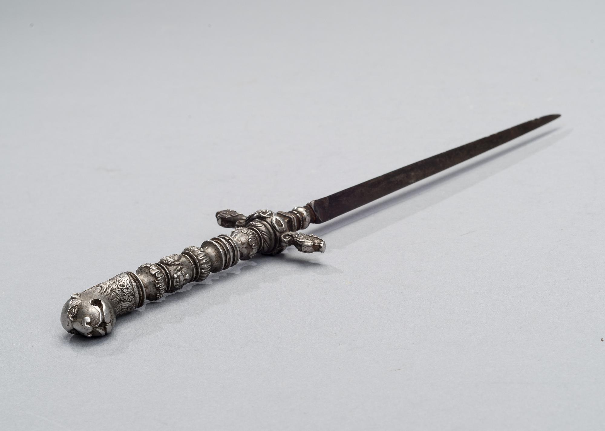 STILETTO, Italia, 1650-1680-luku.