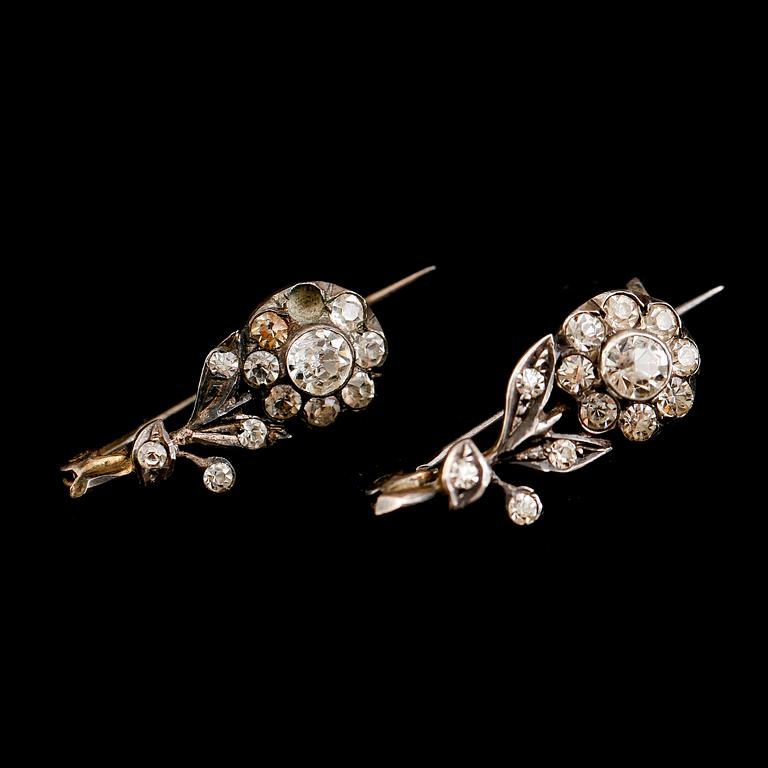 BROSCHER, 7 st, 1800-/1900-tal.