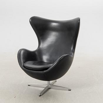 Arne Jacobsen, Fåtölj "Ägget" för Fritz Hansen Danmark 2000-tal.