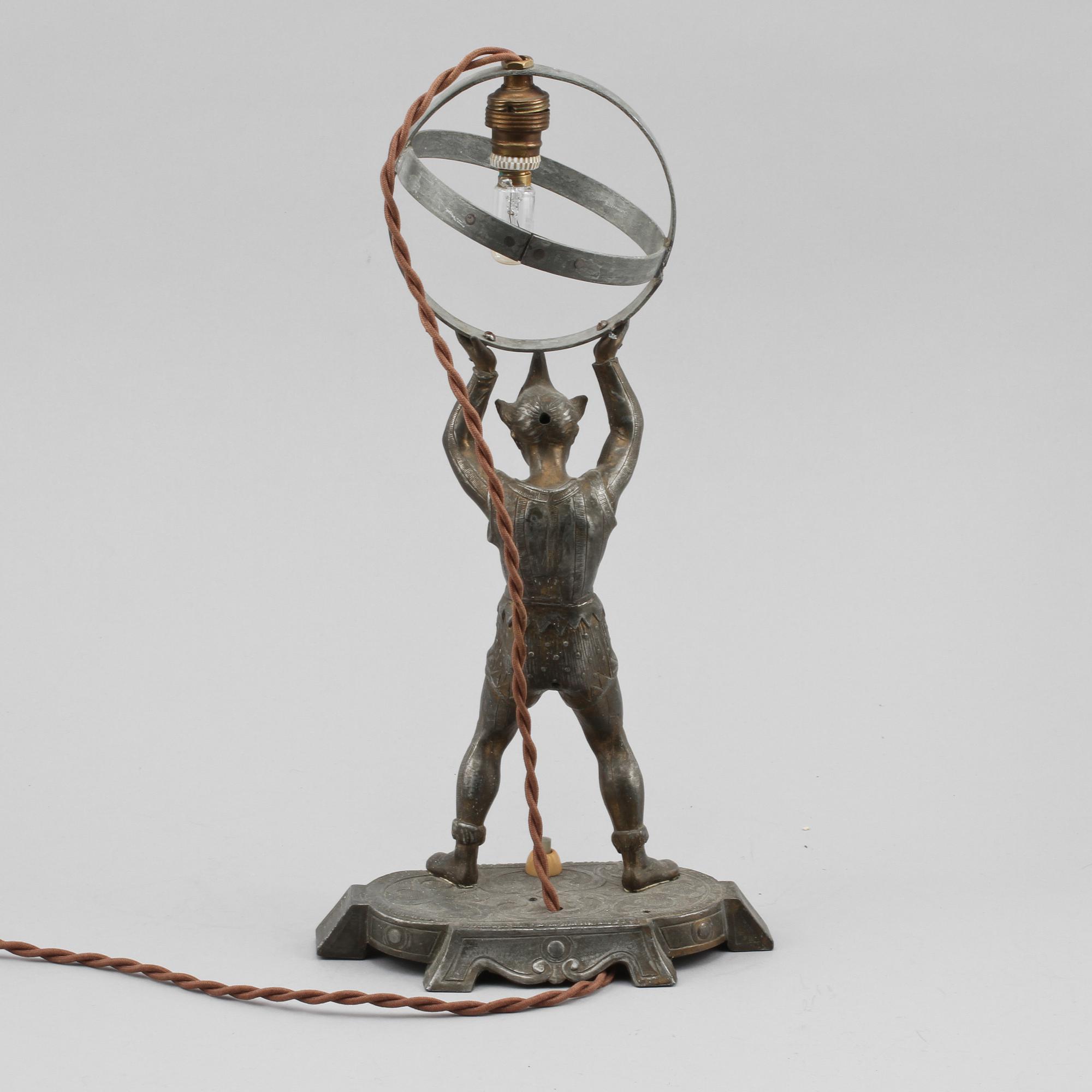 BORDSLAMPA, omkring sekelskiftet 1900.