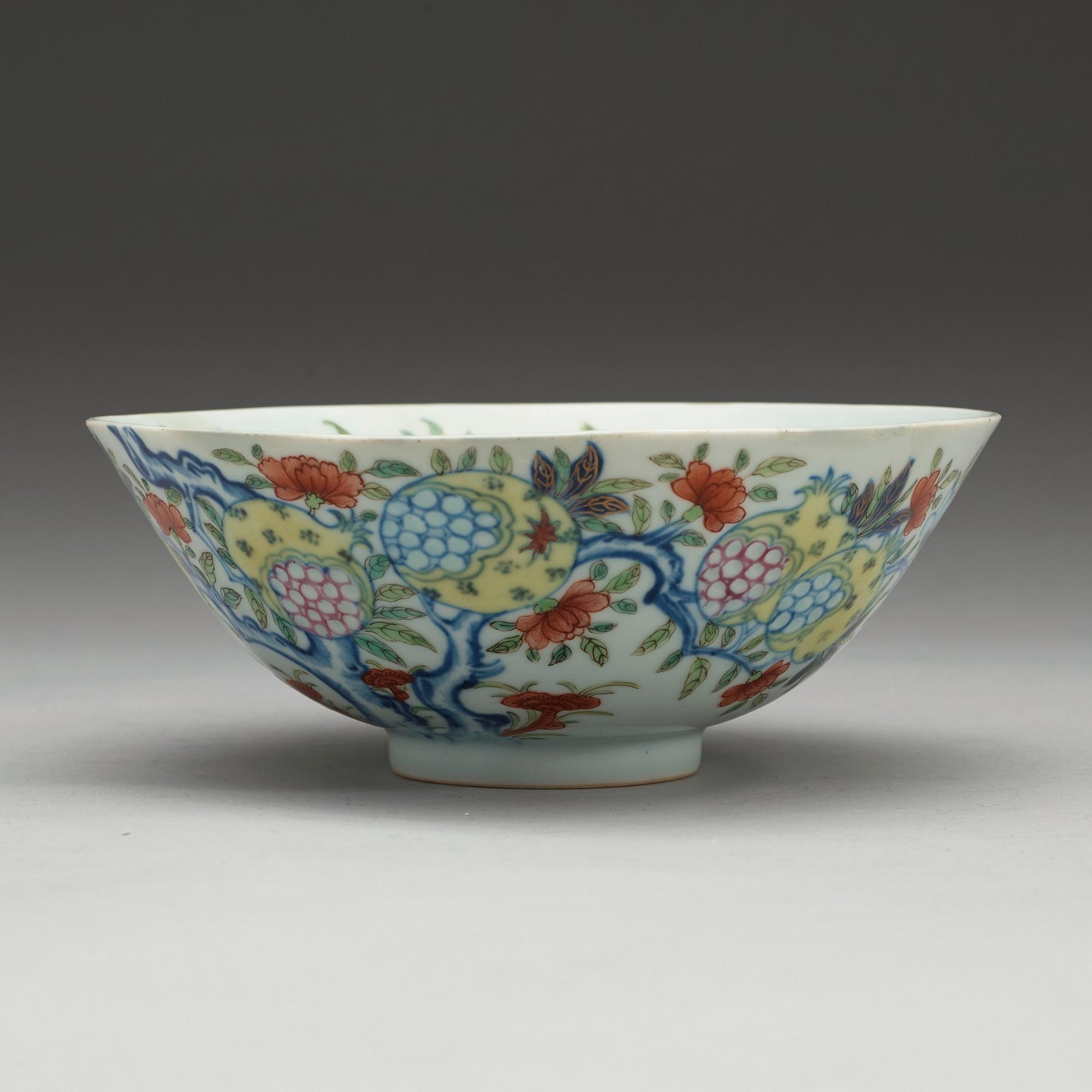 An enamelled bowl, presumably Republic.