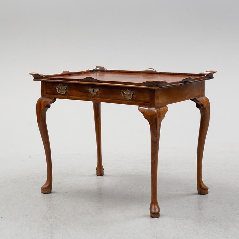 An english 18th century table.