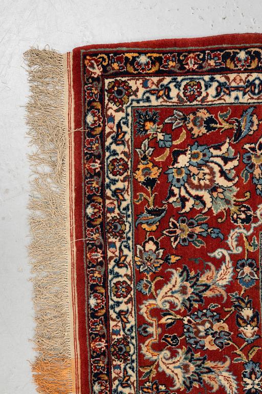 A carpet, semi-antique Esfahan, ca 336 x 212 cm.