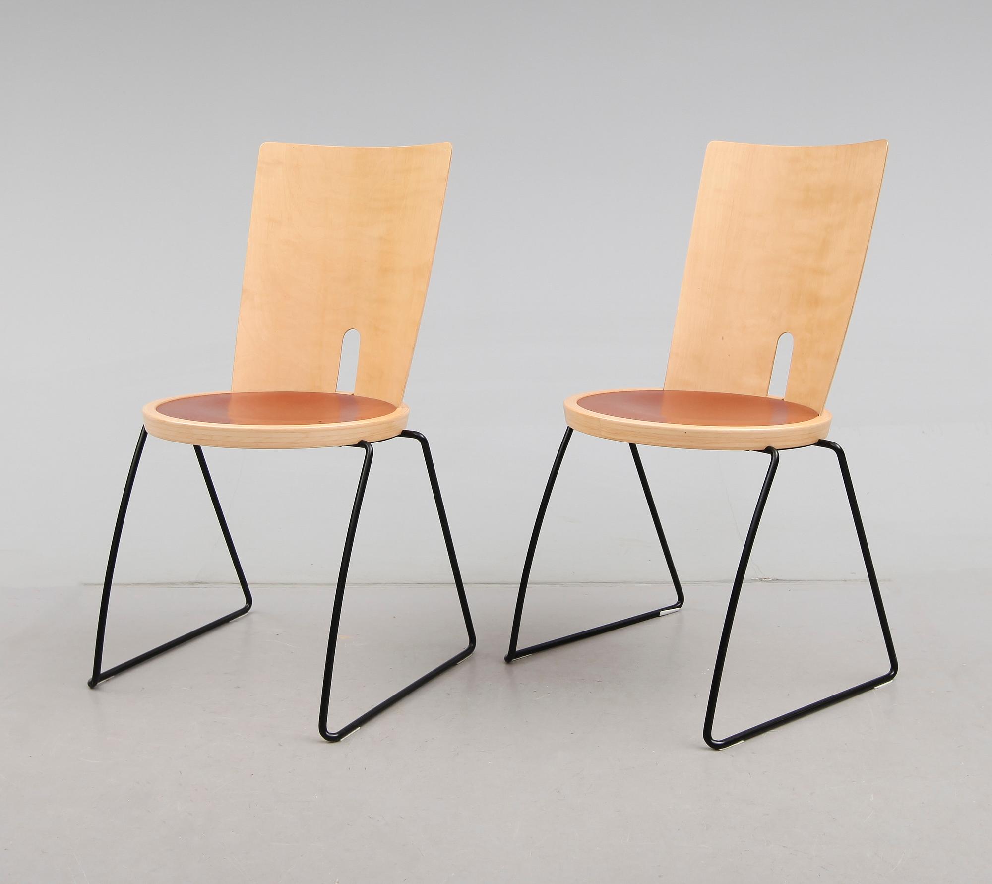 STOLAR, 1 par, "Oblado", Åhus Station, Börje Lindau, 1900-talets andra hälft.